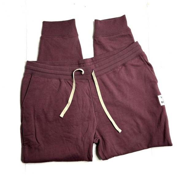Life is Good Men’s Muted Maroon Sweats Joggers - Picture 1 of 4